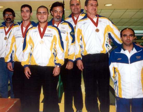 americano_podium_close2.jpg (27442 bytes)