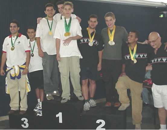 juvenis_podium_tercetos.jpg (19936 bytes)
