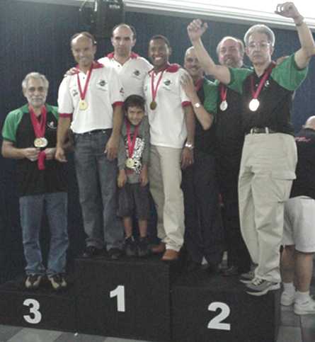 taca_podium_tercetos.jpg (19518 bytes)